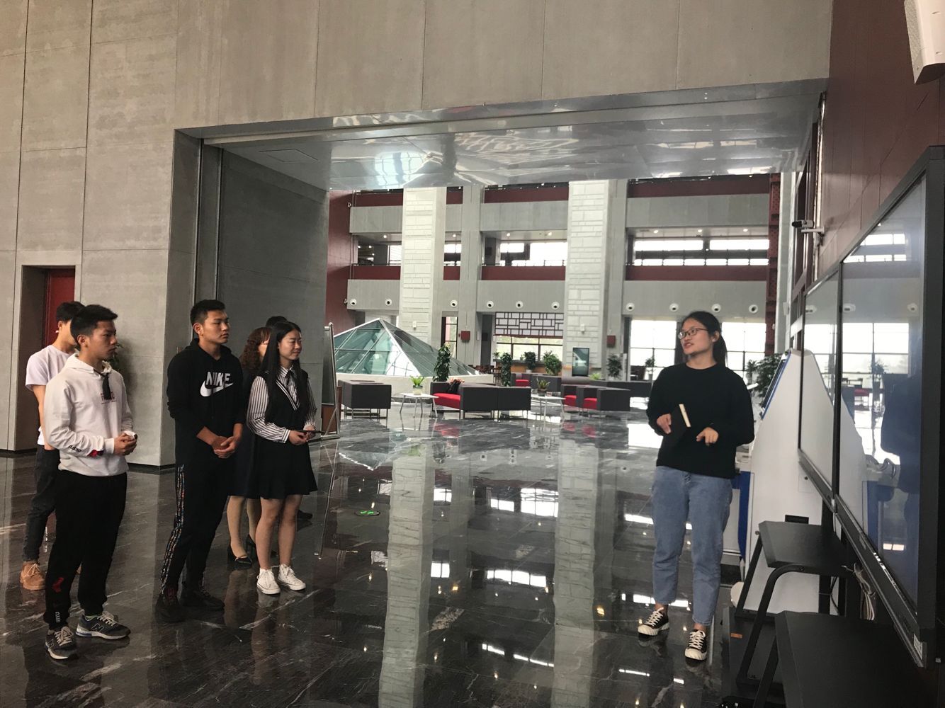 1555735838181938.jpg 1555735838181938.jpg