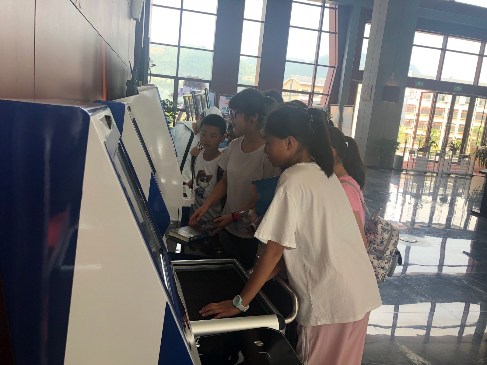 1556352426108168.jpg 1556352426108168.jpg