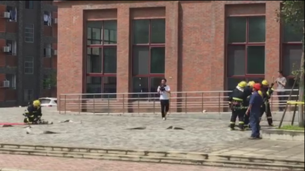 1561119411748494.png 1561119411748494.png