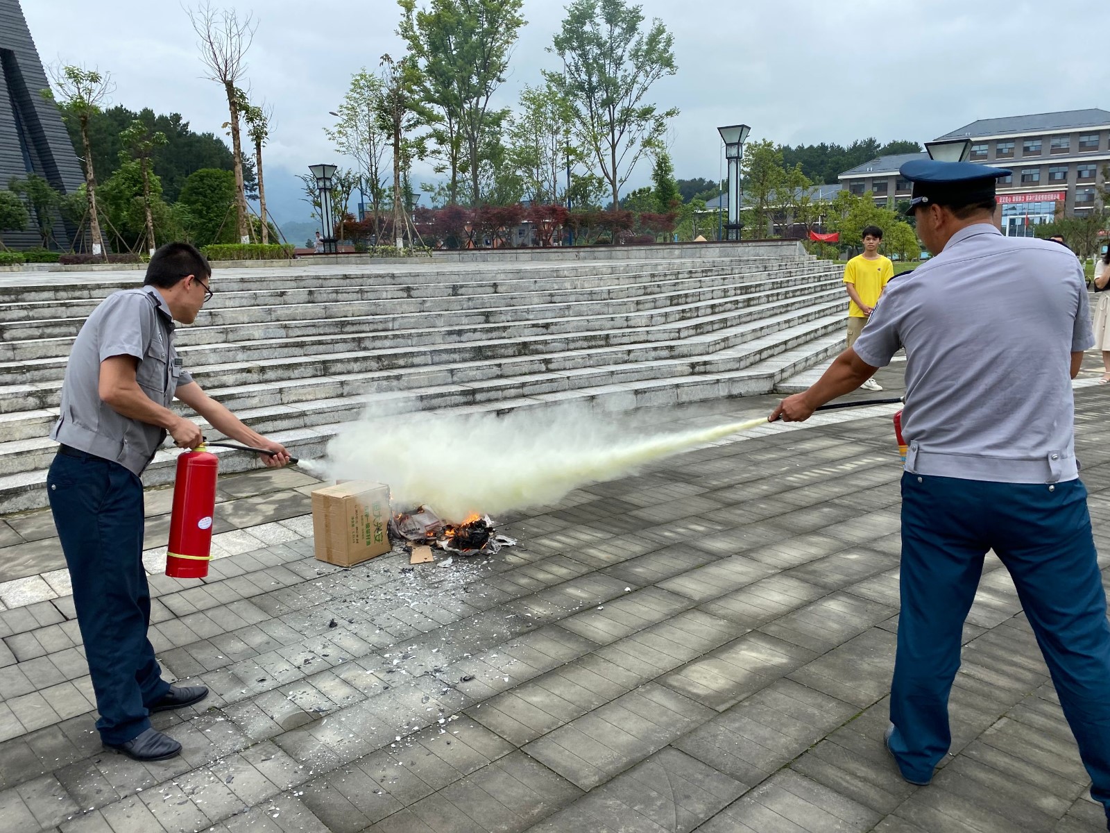 1592984925531829.jpg 1592984925531829.jpg