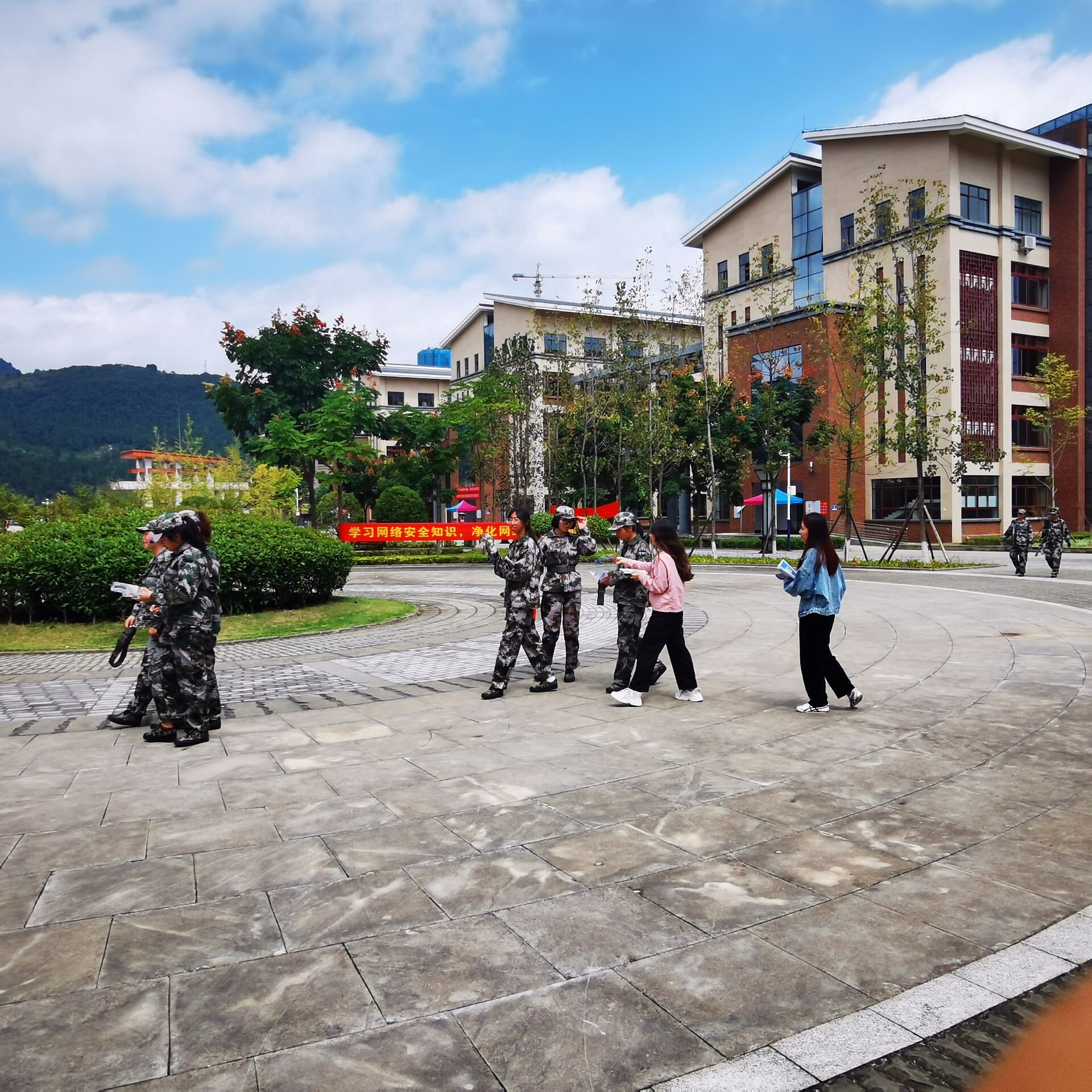 1600755972103732.jpg 1600755972103732.jpg