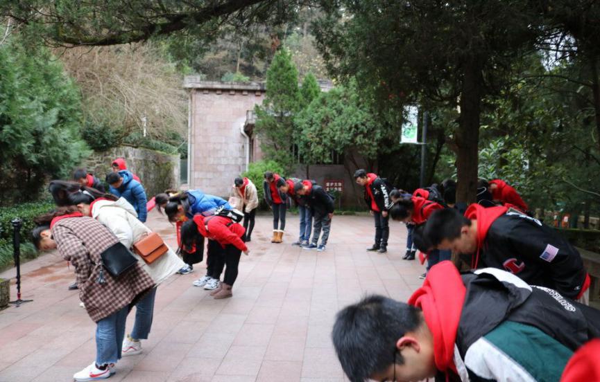 1545195545270239.jpg 天天.jpg