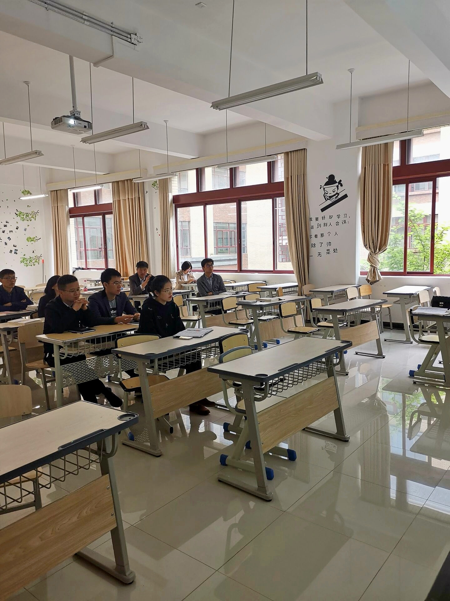 1560258156672930.jpg 2.jpg