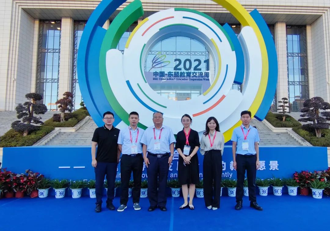 1632728398774572.jpg 1632728398774572.jpg