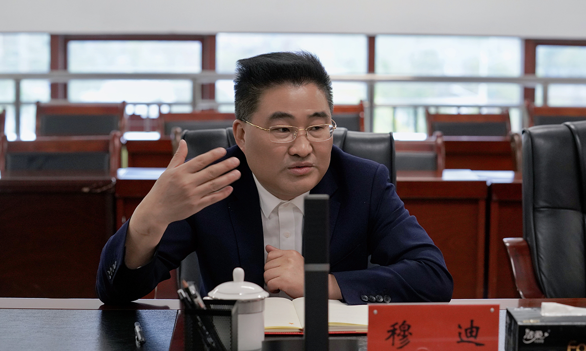 1652233603640528.jpg 穆迪.jpg